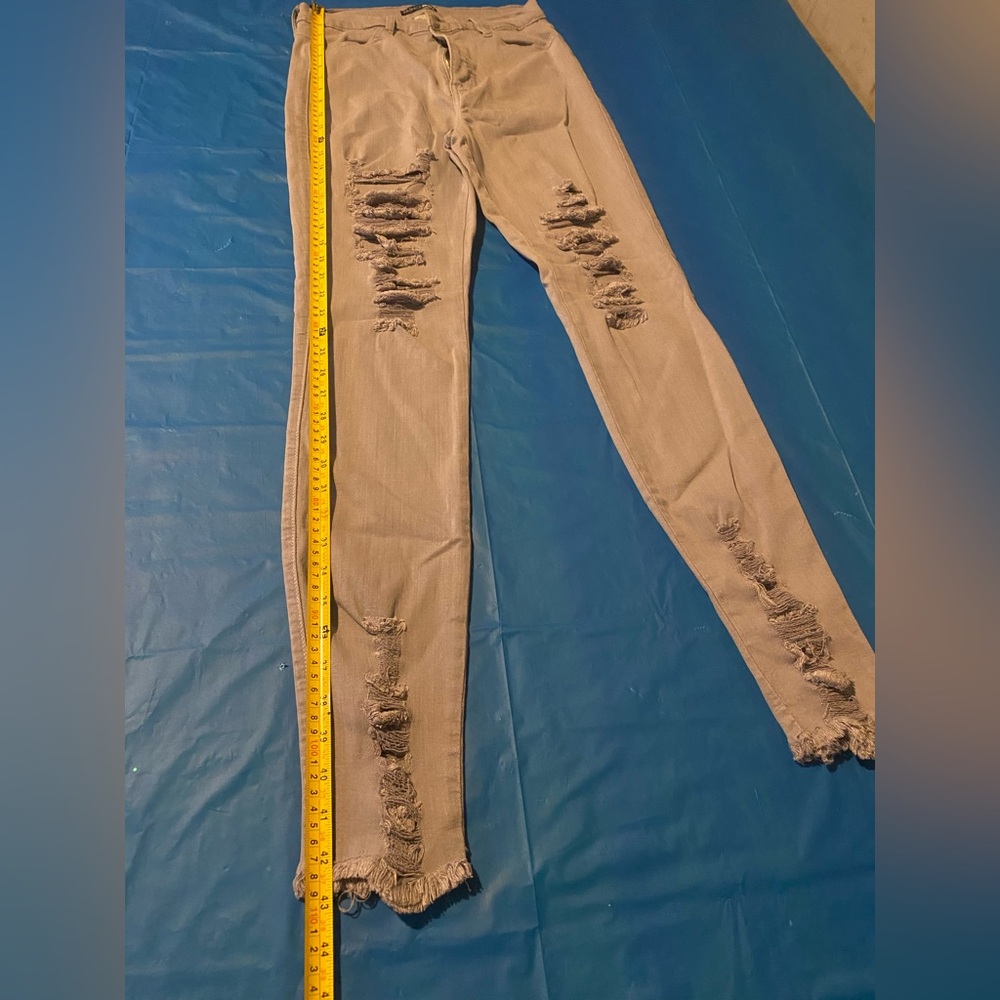 Distressed Gray Women Jeans